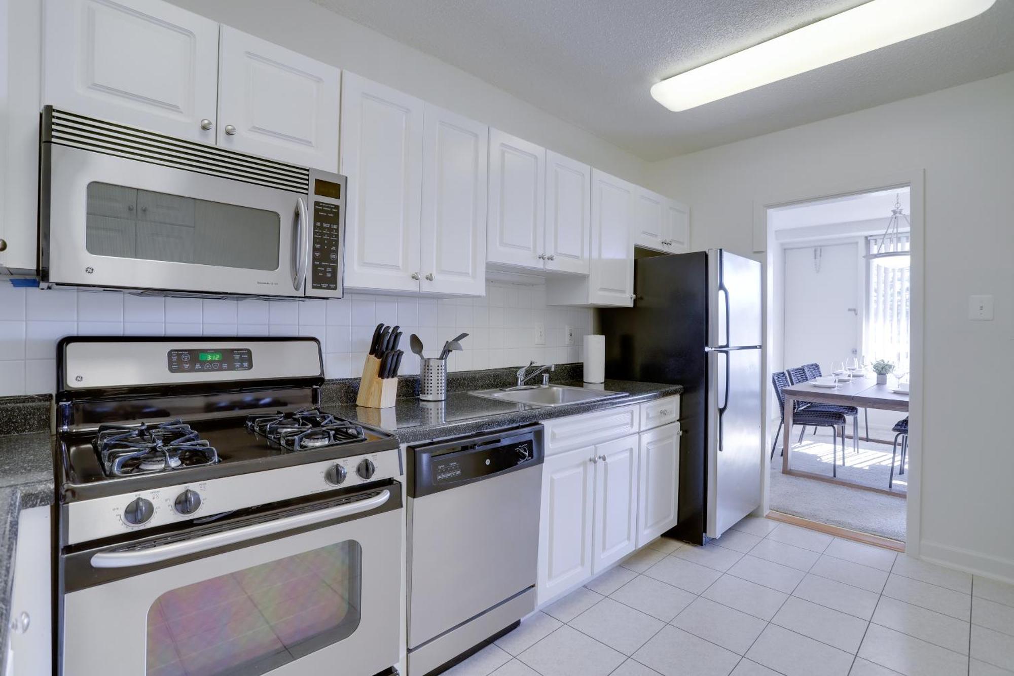Spacious 2 Bedrooms Apt @Crystal City With Gym Arlington Exterior photo